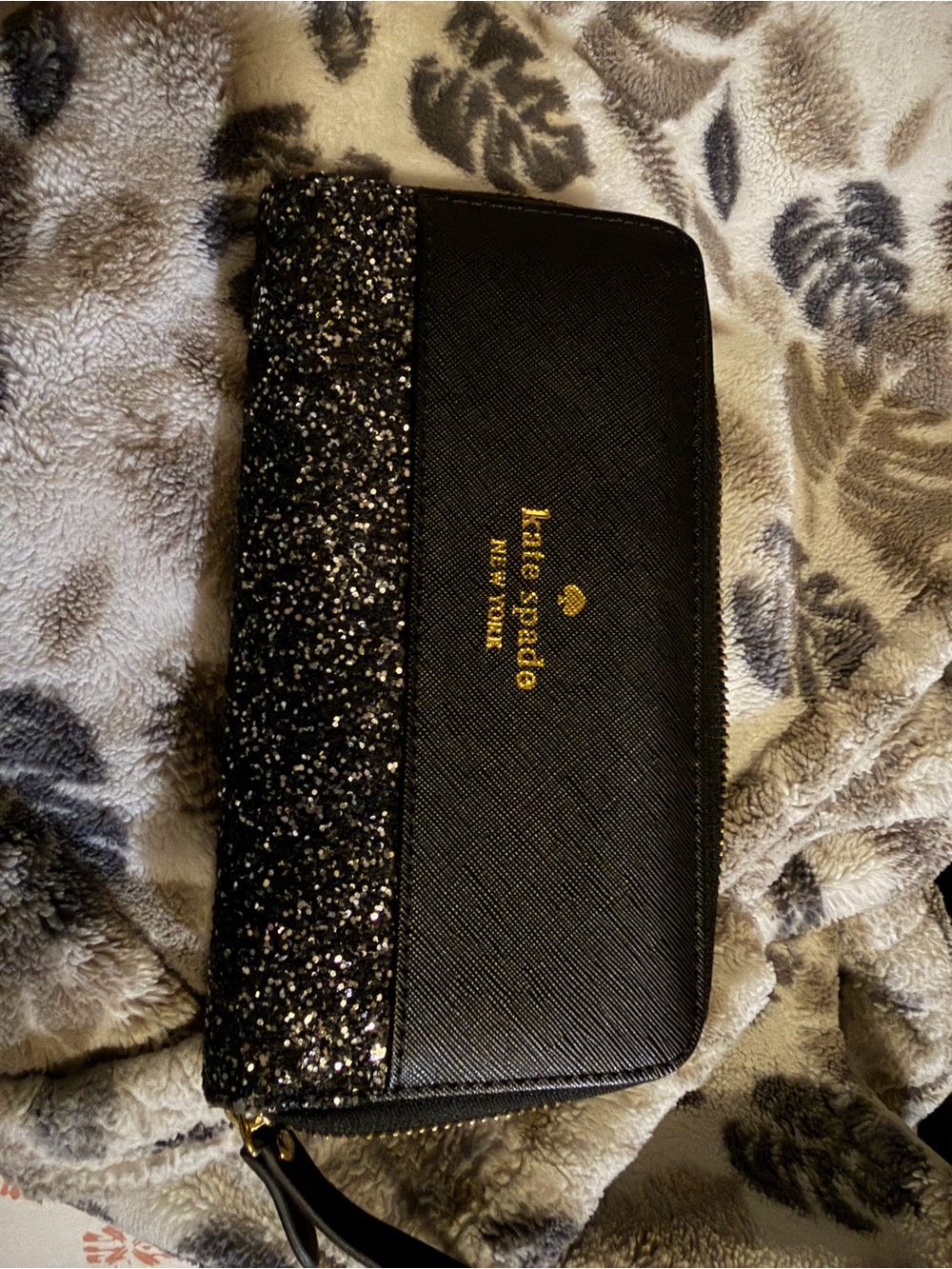 kate spade Black Glitter Saffiano Zip Wristlet